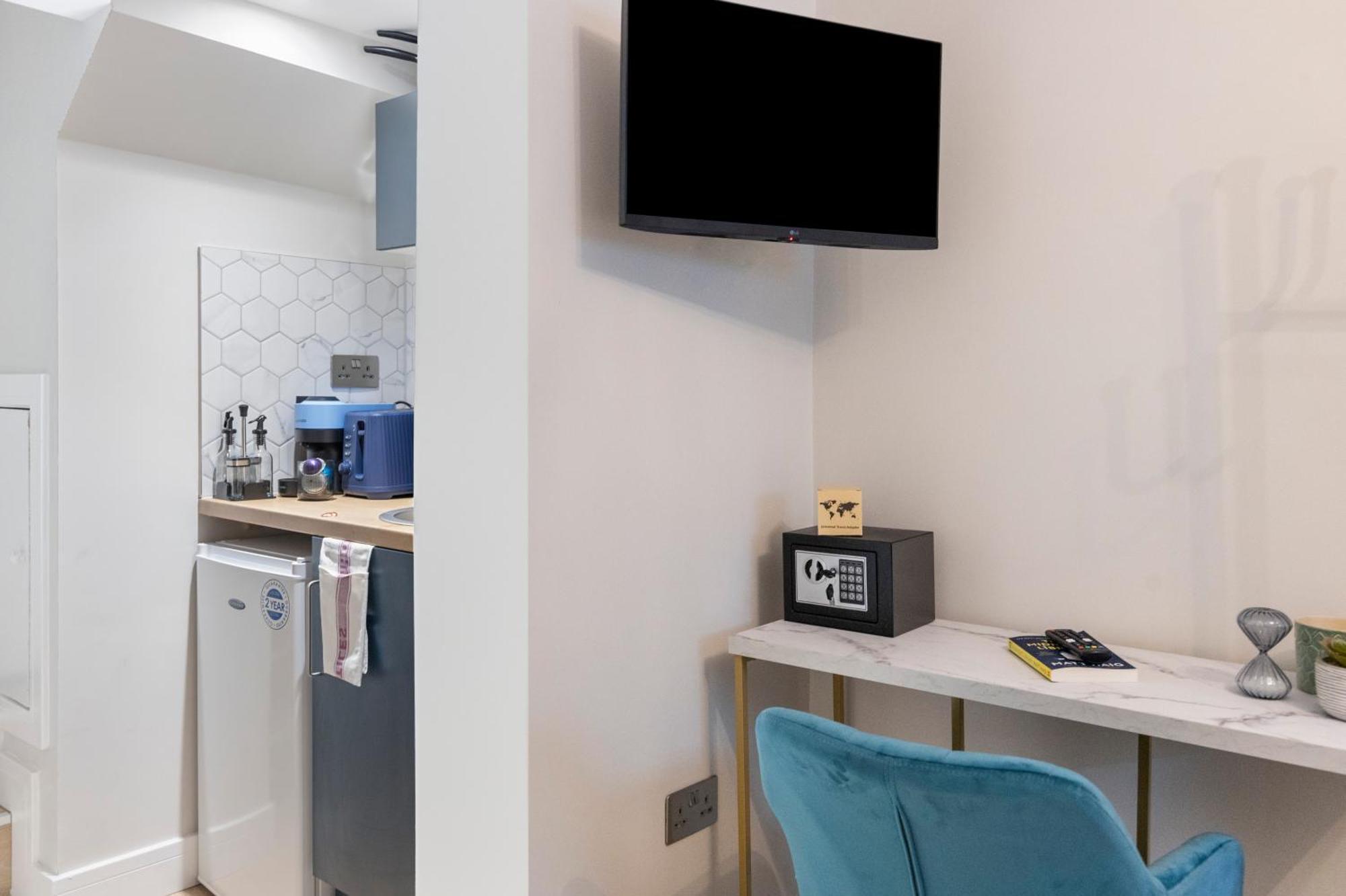 Urban Nest - Stylish Escape Apartament